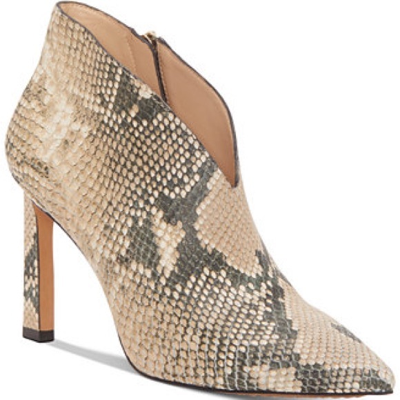 Vince Camuto Shoes - Vince Camuto
Sestrind Booties